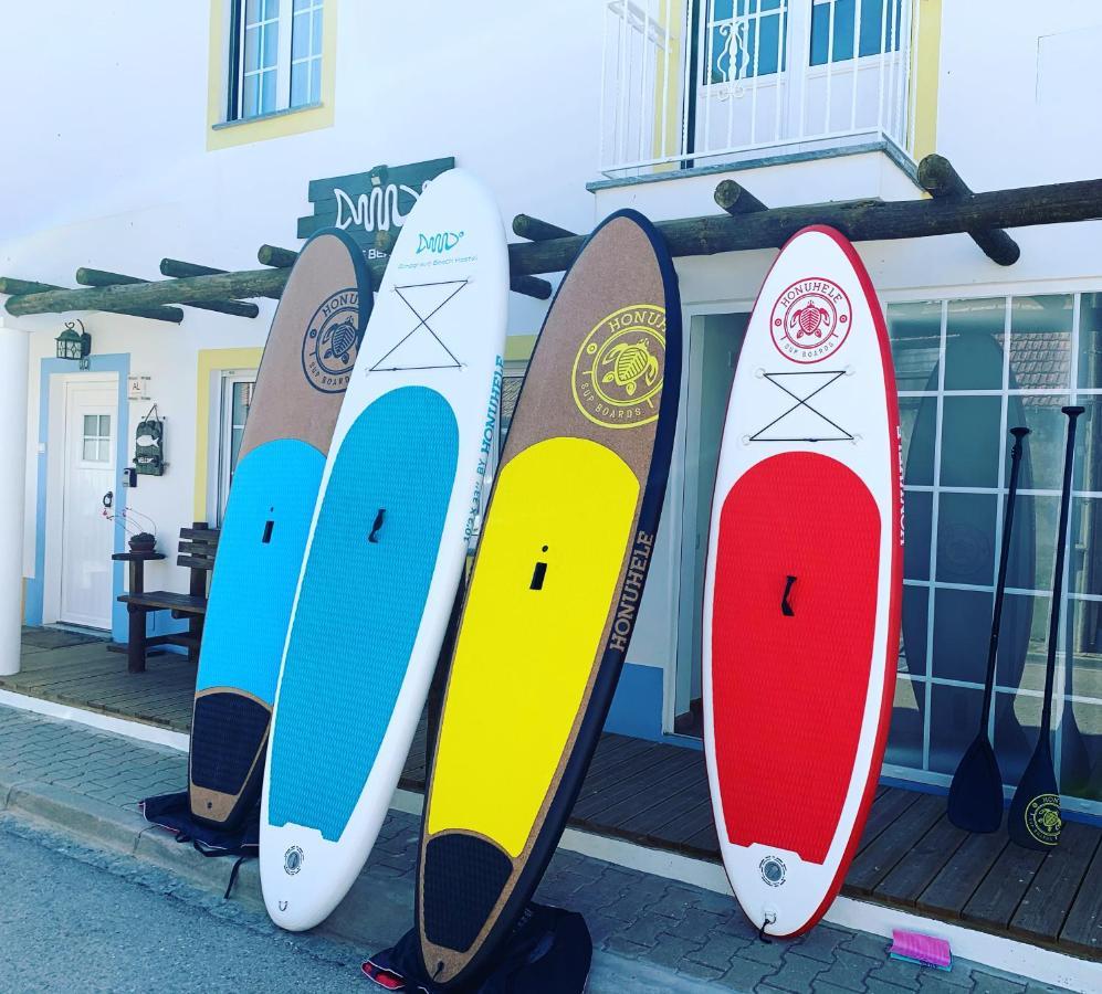 Almograve Beach Hostel Экстерьер фото