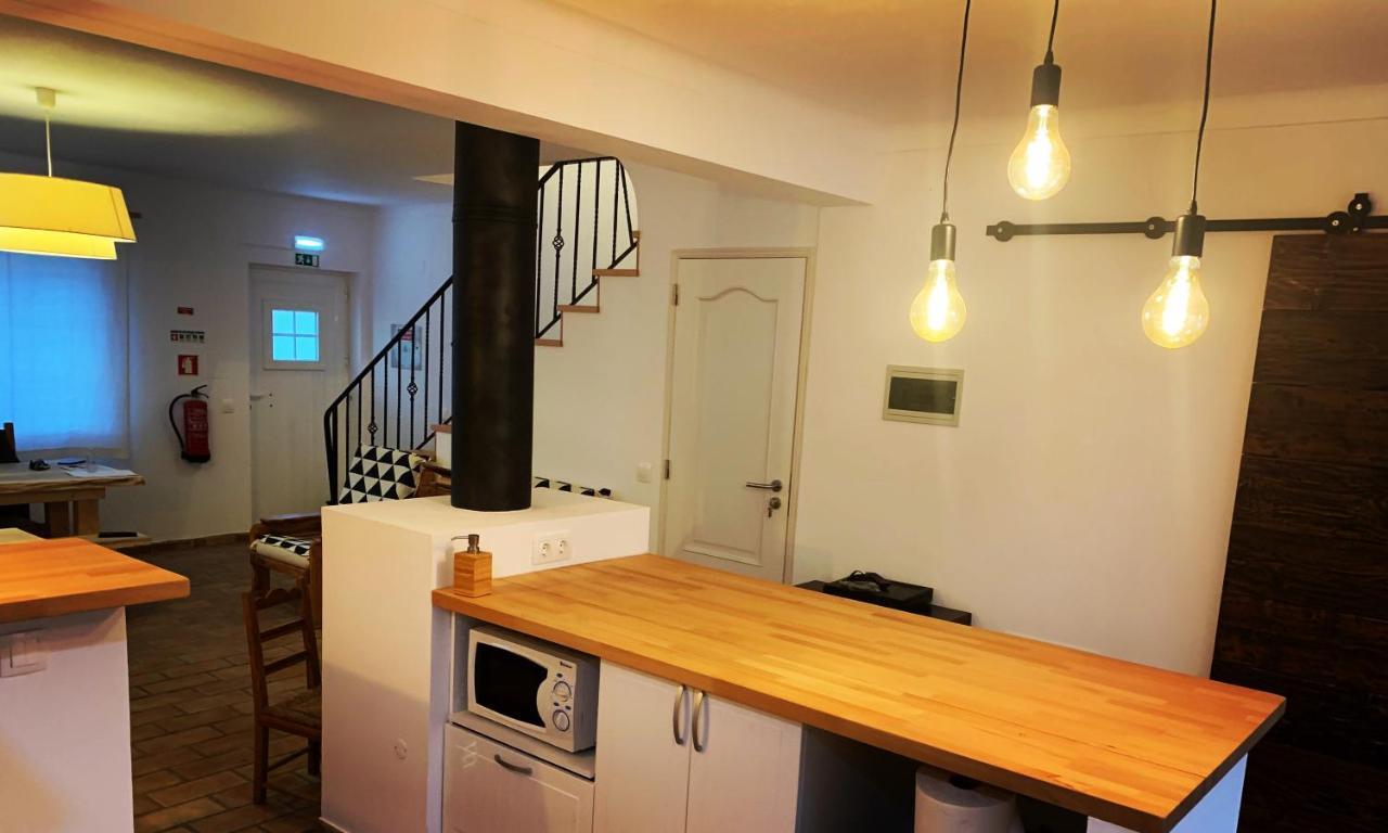 Almograve Beach Hostel Экстерьер фото