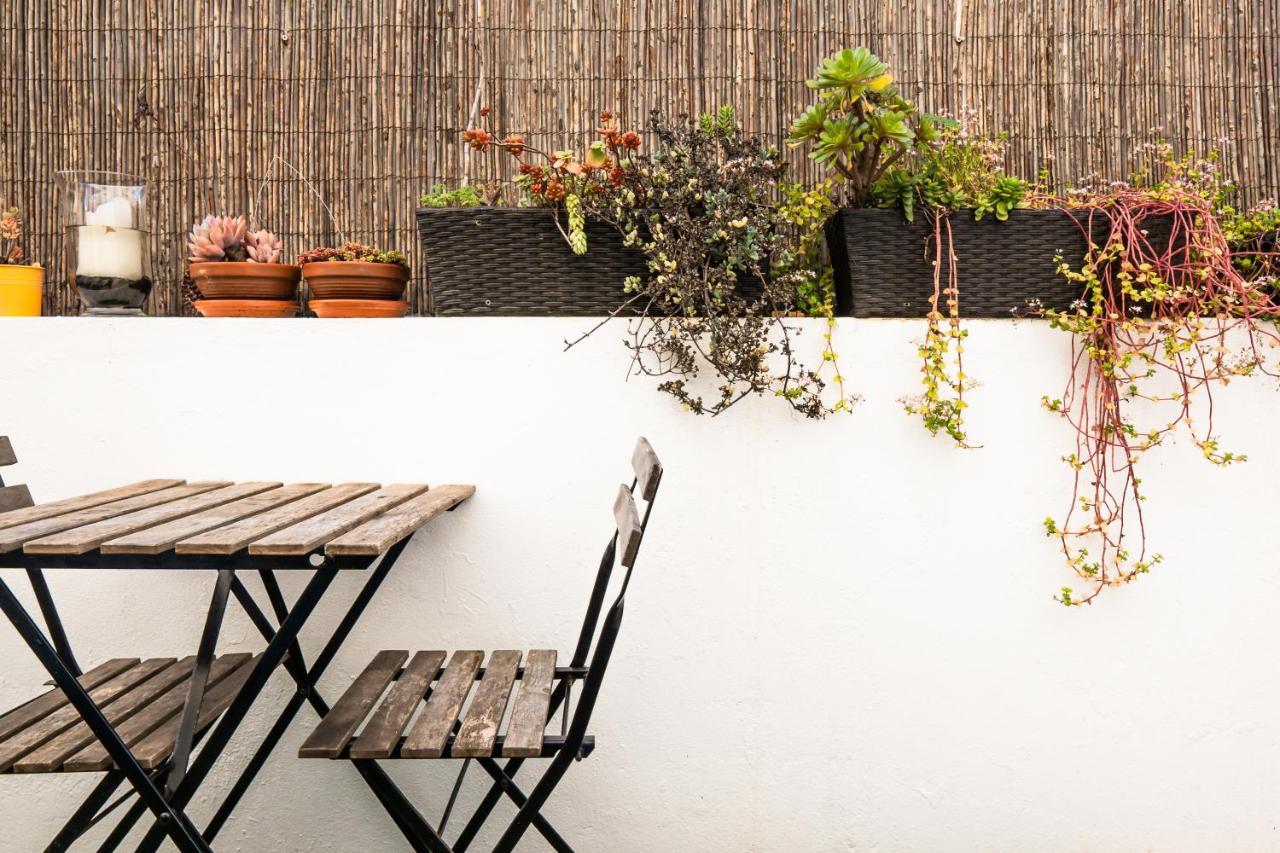 Almograve Beach Hostel Экстерьер фото